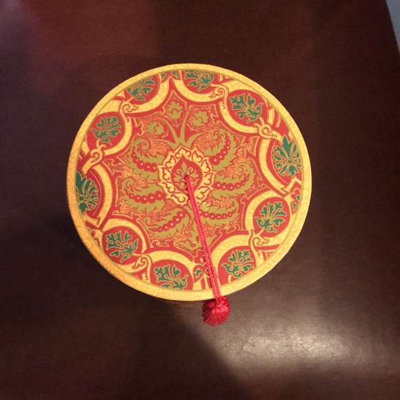 Sale 🛍Beautiful vintage Punch Studio storage box - Picture 2 of 5